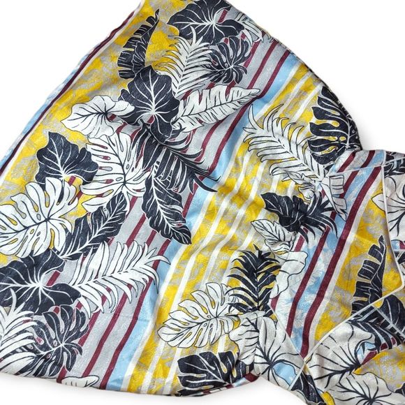 H&M Palm Print Metallic Dress Size 10 - Picture 5 of 10